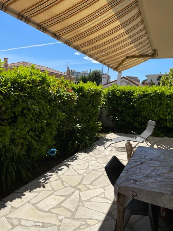 Les Ondes - Terrasse Rdc Villa Calme Parking Proche Plage Antibes Kültér fotó