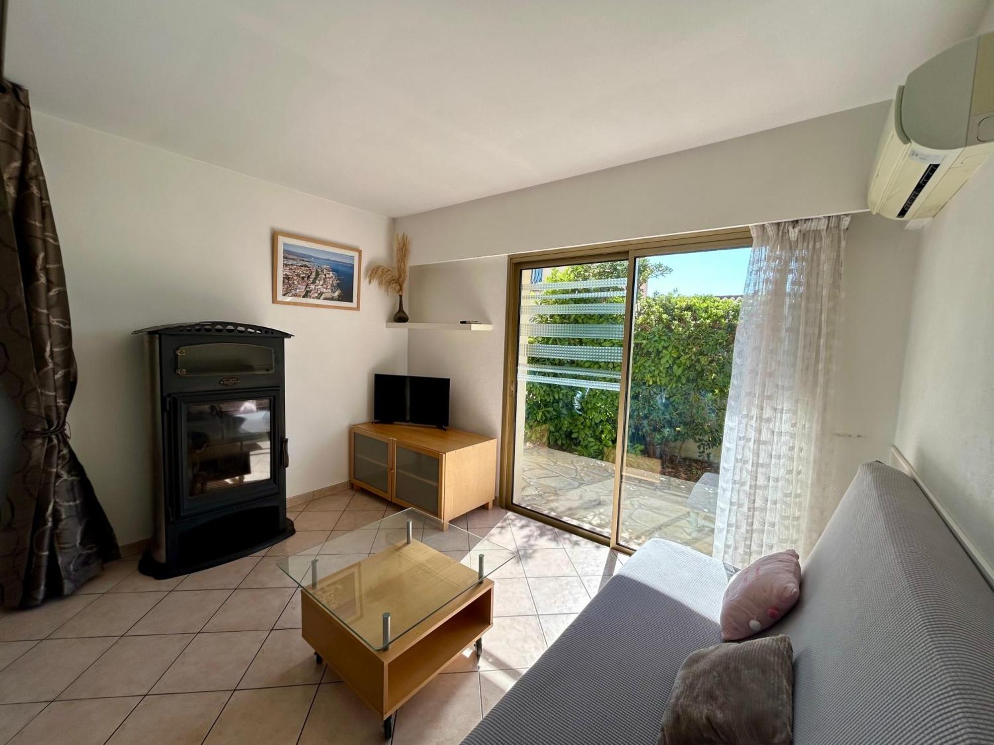 Les Ondes - Terrasse Rdc Villa Calme Parking Proche Plage Antibes Kültér fotó